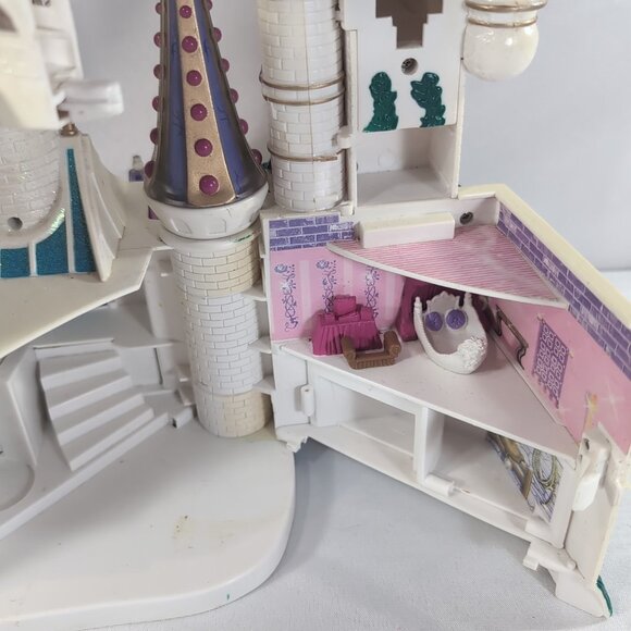 1998 Trendmasters Castle Beauty and the Beast Vintage Polly Pocket READ AS IS - Picture 5 of 16